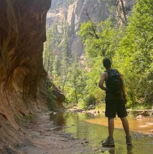 Meet your Posher, Tom